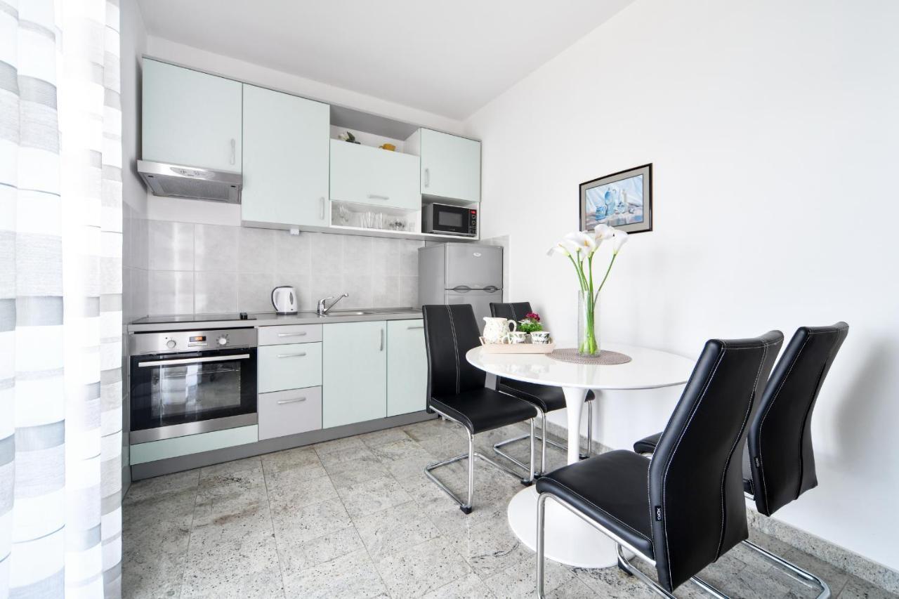 Apartments Martom Seline Exterior foto